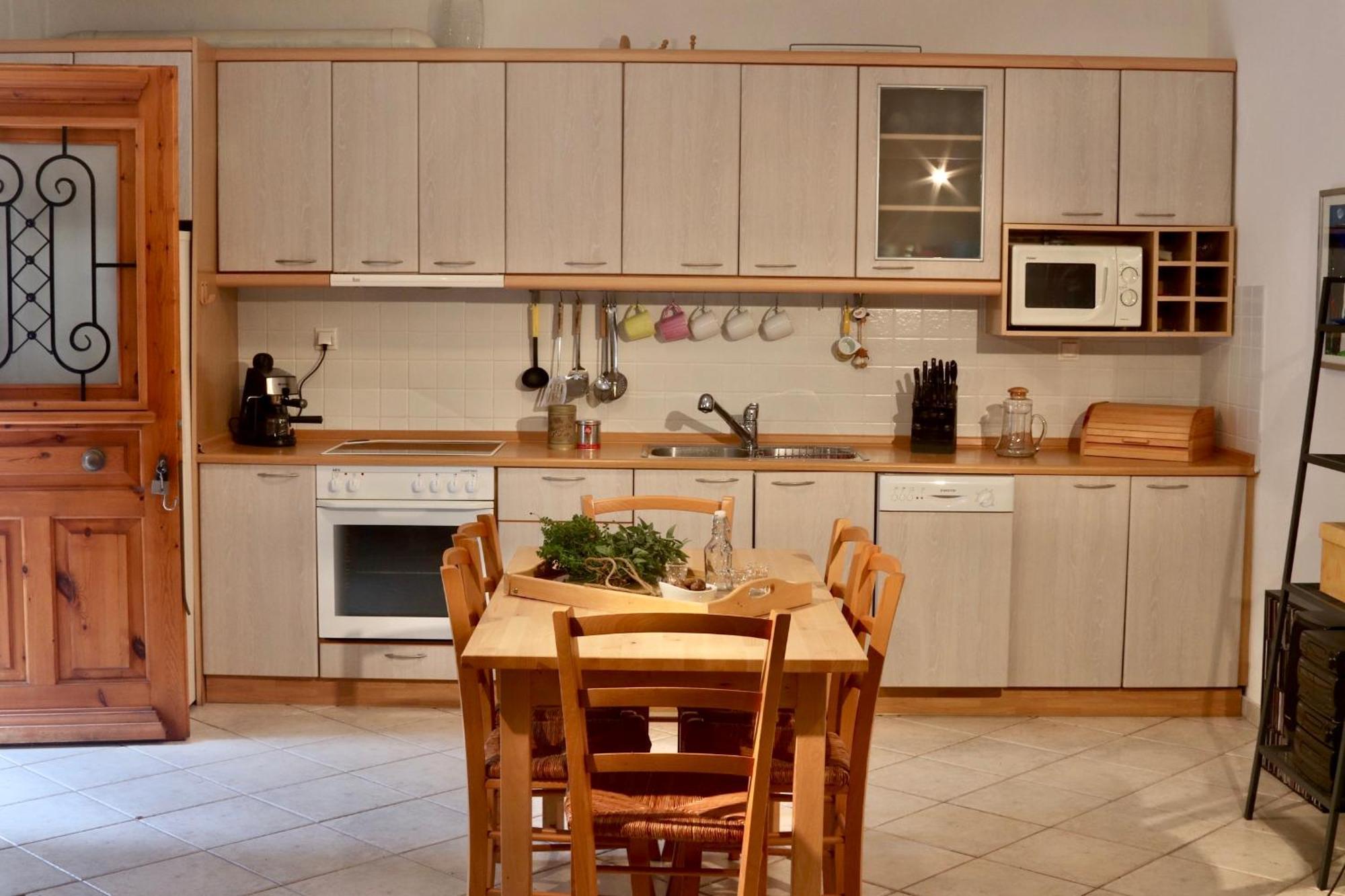 메타모르포시 Tradiotional House 아파트 외부 사진